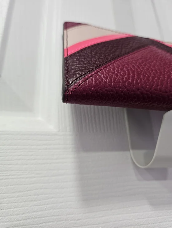 Kate Spade 2 PC SET - Marti Chevron Bucket Bag & Wallet - Picture 15 of 16